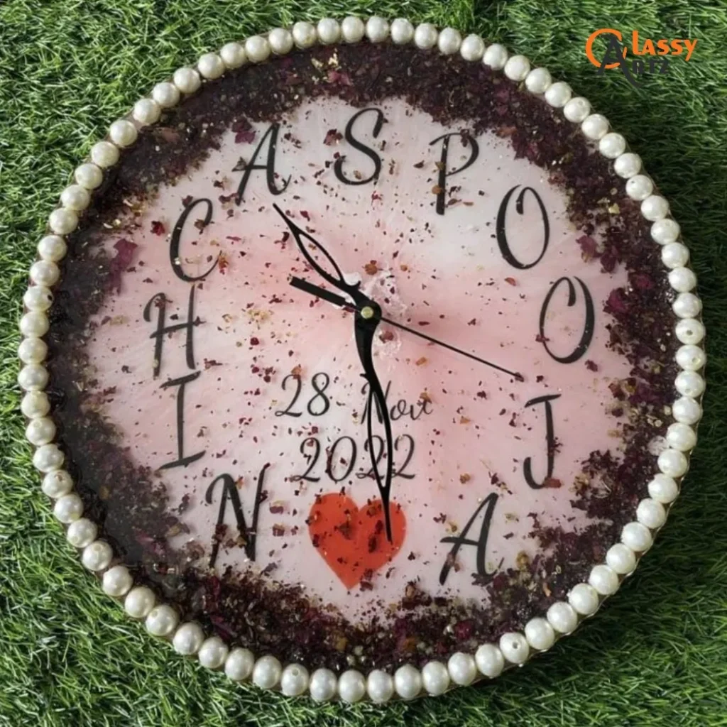 Varmala Flower Preserved Resin Round Wall Clock (12 Inch)