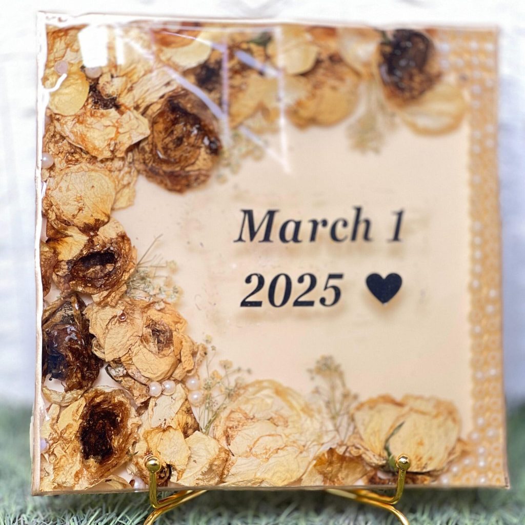 Shaadi Flower Preservation Resin Frame with Wedding Date – 8 Inch