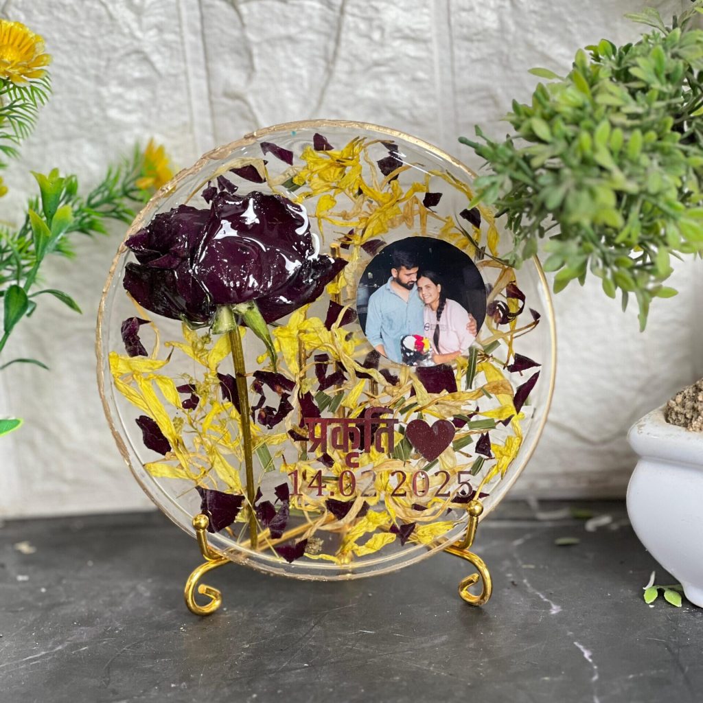 Resin Gift for Girlfriends | Valentine Rose & Photo Preservation (6- Inch)