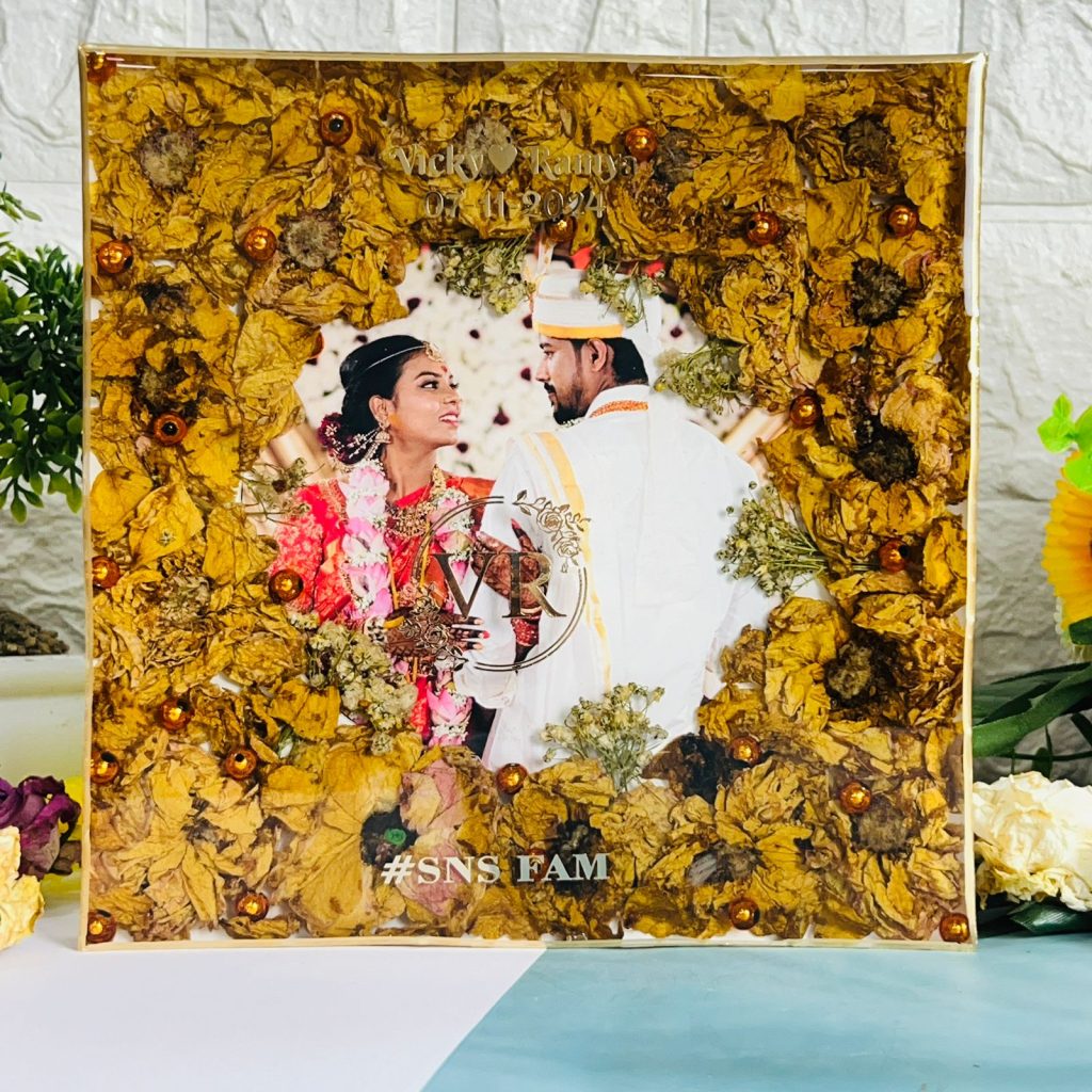 Wedding Garland Flower Preservation - Rectangular Deep Casting Resin Photo Frame