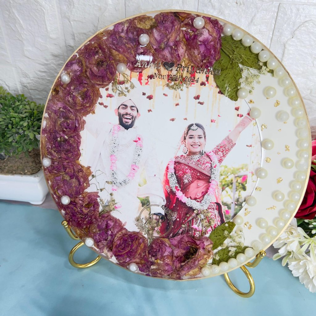 Wedding Varmala and Photo Preservation – Wedding Resin Art – 10 Inch Round Resin Frame – Varmala Preservation In Deep Casting Frame