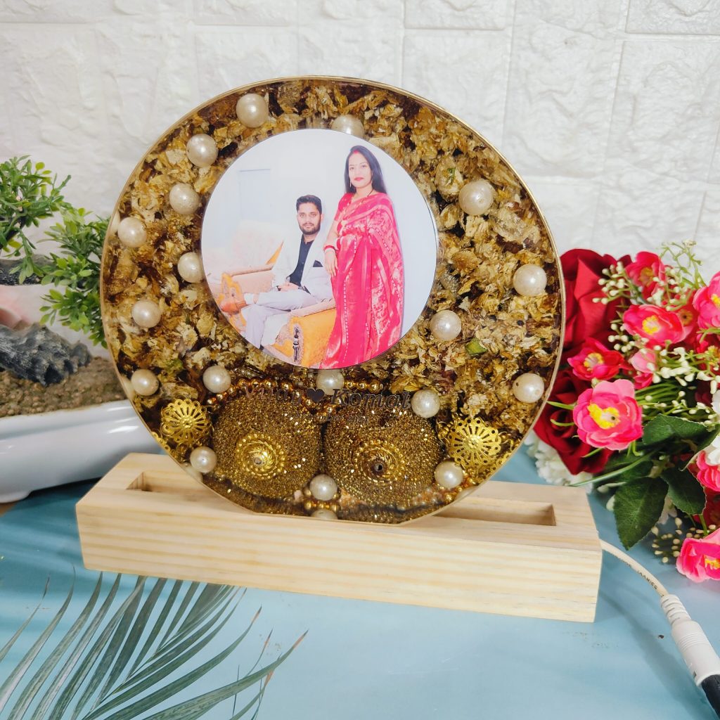 Wedding Varmala Preservation with Kaleera & Photo – Wedding Mala Preservation In Resin with LED Wooden Stand