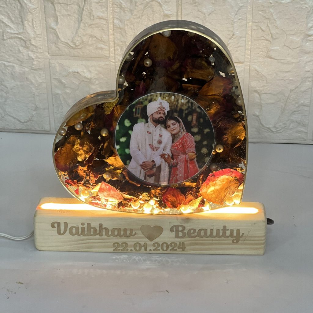 8-inch heart-shaped LED deep casting varmala preservation frame with wedding photo