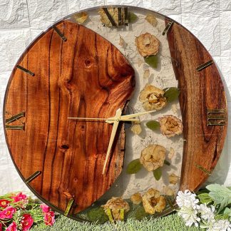 Wooden Resin Wall Clock with Real Wedding Flower Preservation – 18 Inch