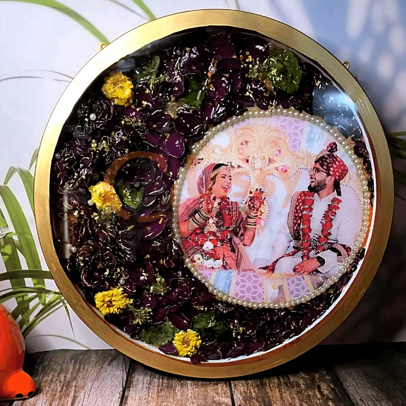 Wedding Garland Preservation Photo Frame – (15 Inch)