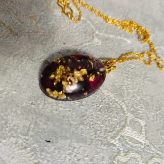 Oval Shape Resin Pendant for Birthday Gift