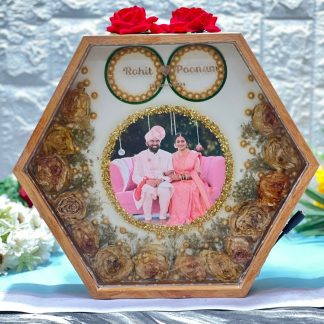 Hexagonal-Shaped Resin Preservation with Couple Photo, Bangles, Couple Photo ( 12 inch )
