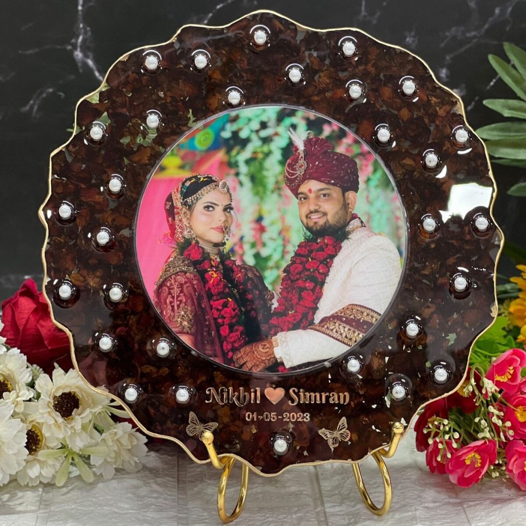 Resin Rose Preservation in Round Curve Shape Frame ( 10 inch )