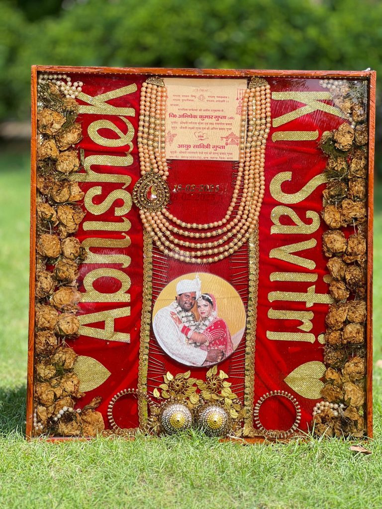 22x24 Inch Epoxy Resin Varmala Preservation Teakwood Frame