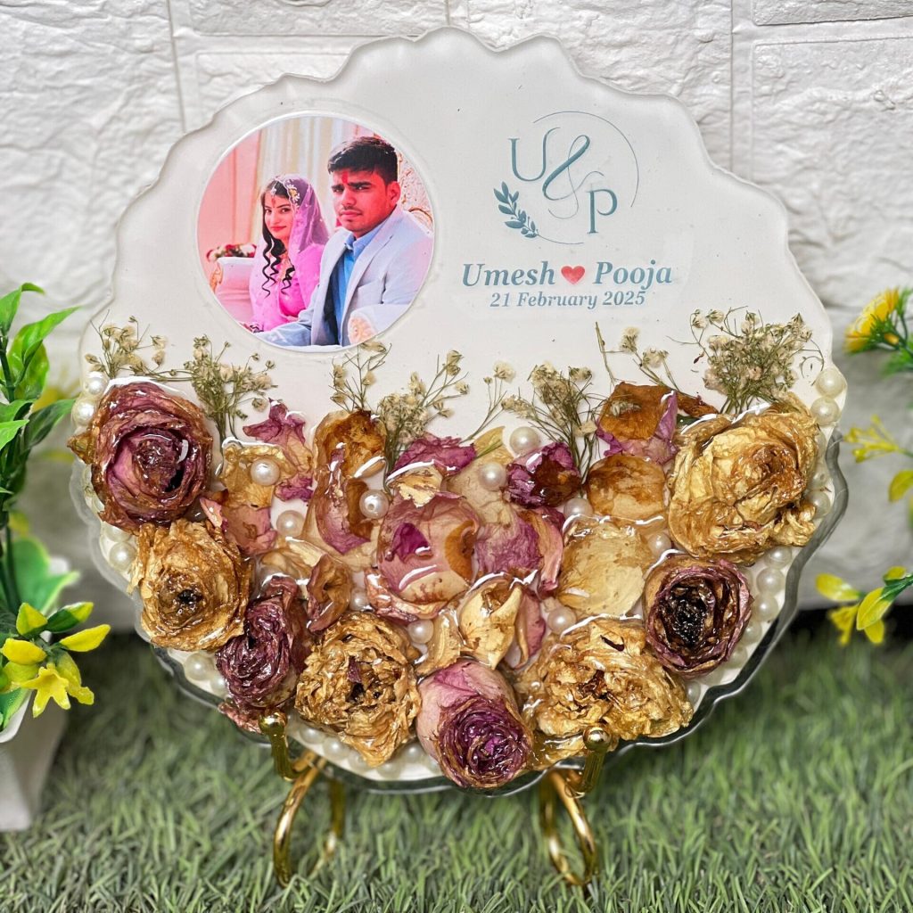 8 Inch Resin Photo Frame in Round Shape