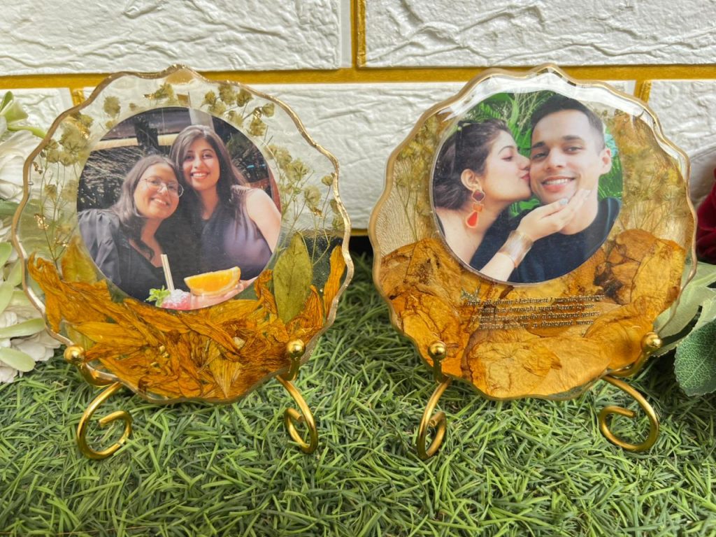 6 Inch Resin Varmala Preservation Photo Frame