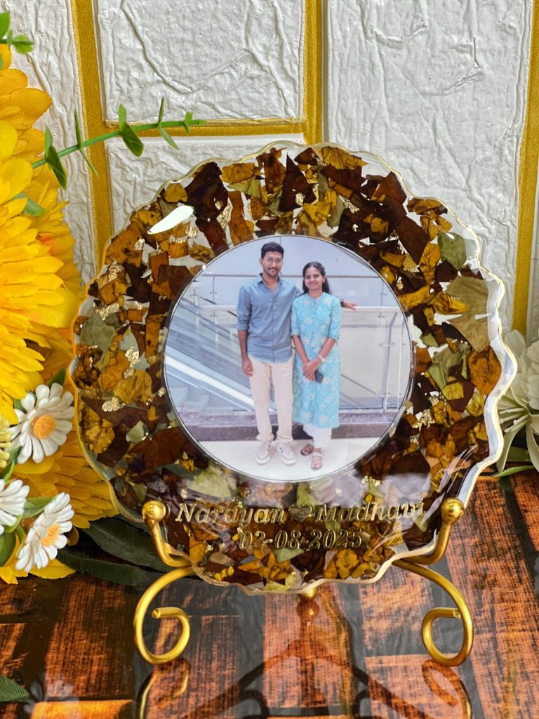 6 Inch Jai Mala Photo Preservation Frame