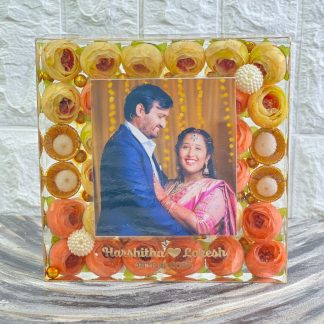 Epoxy Resin Preserved Wedding Memory Frame ( 8 inch )