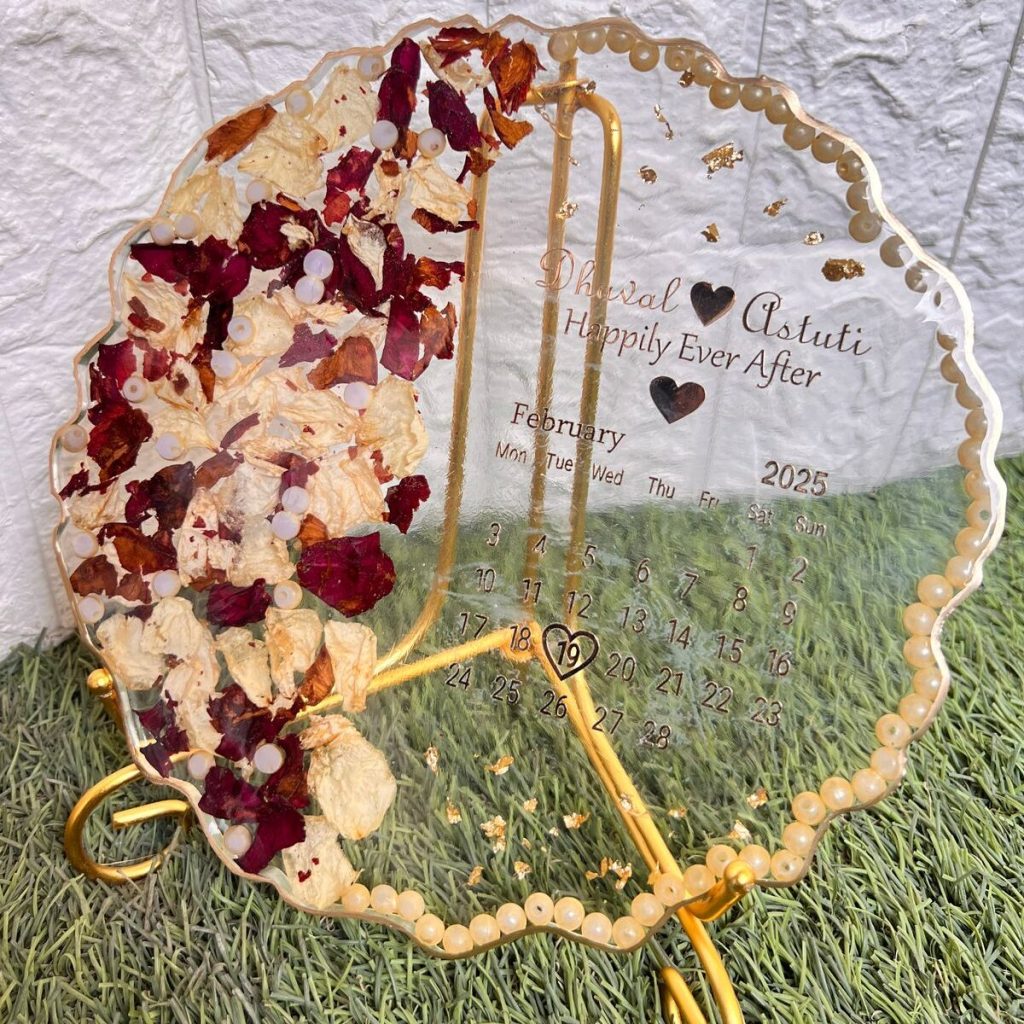 Wedding Date and Flower Preservation Resin Calendar – 8 Inch