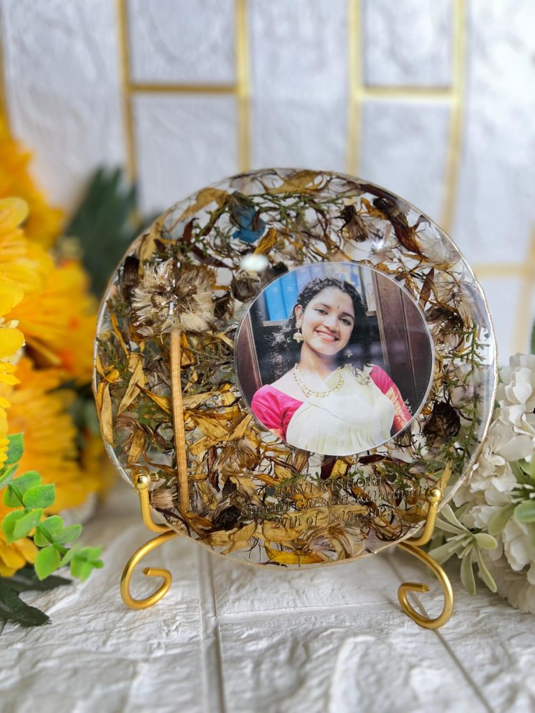 6 Inch Wedding Memories Frame Resin Preserved Flowers