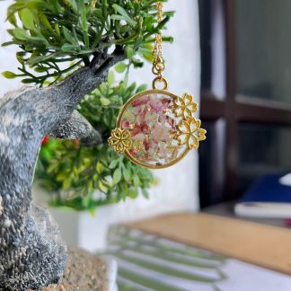 Resin Garland Preservation Pendant