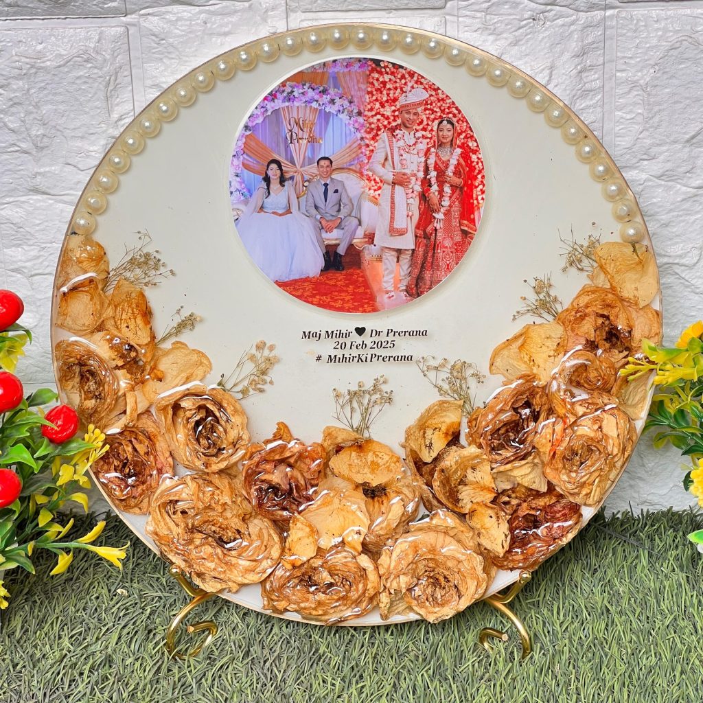 Round Flower Preservation Resin Frame – 12 Inch