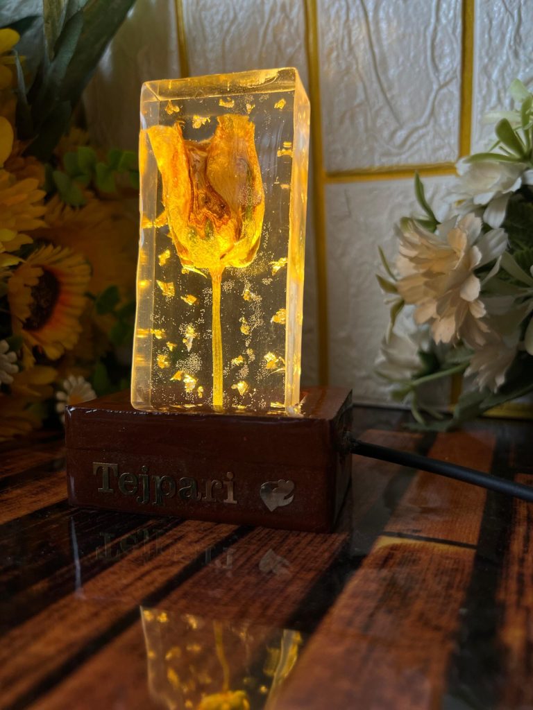 Varmala Preservation Resin Decorative LED Lamp