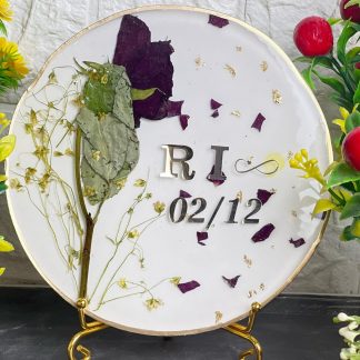 Round Resin Frame with Rose Flower Preservation – 6 Inch