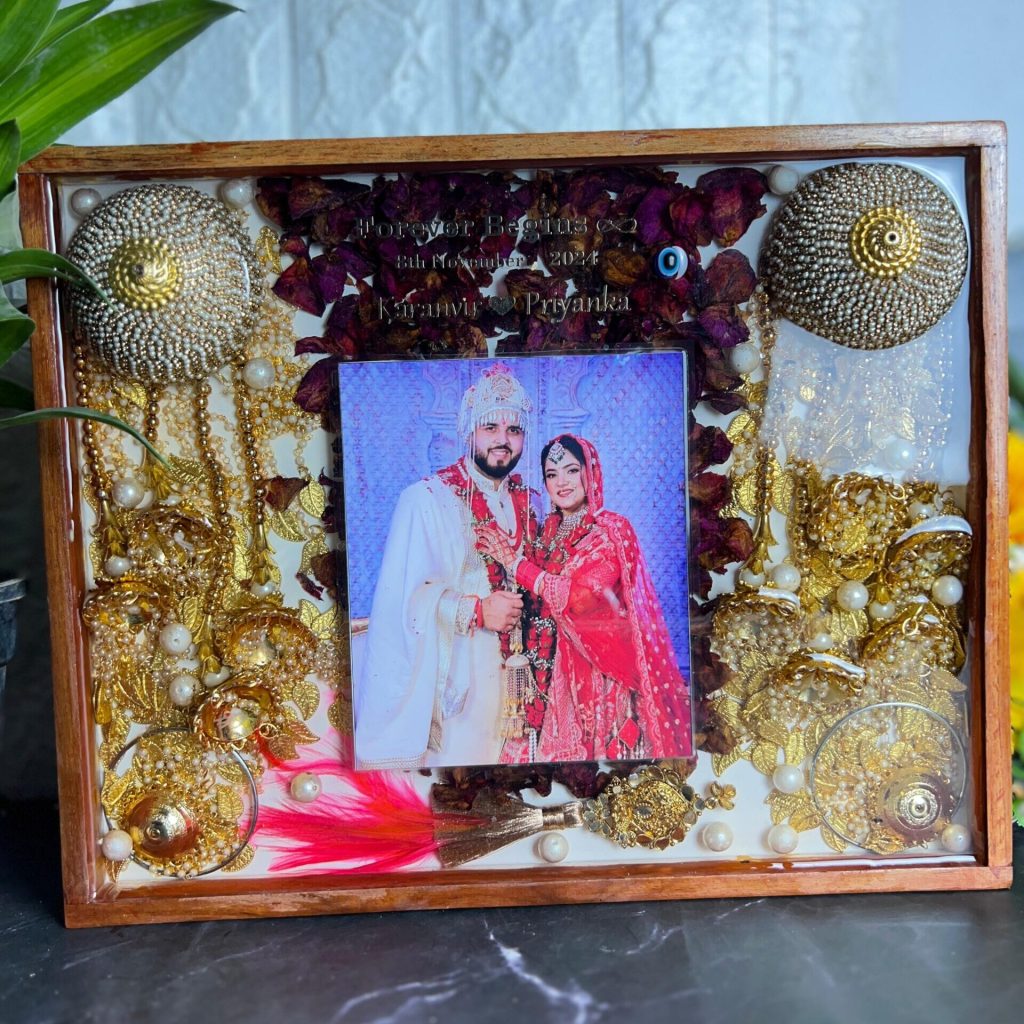 Wedding Flowers & Kaleera Preservation in Teakwood Frame