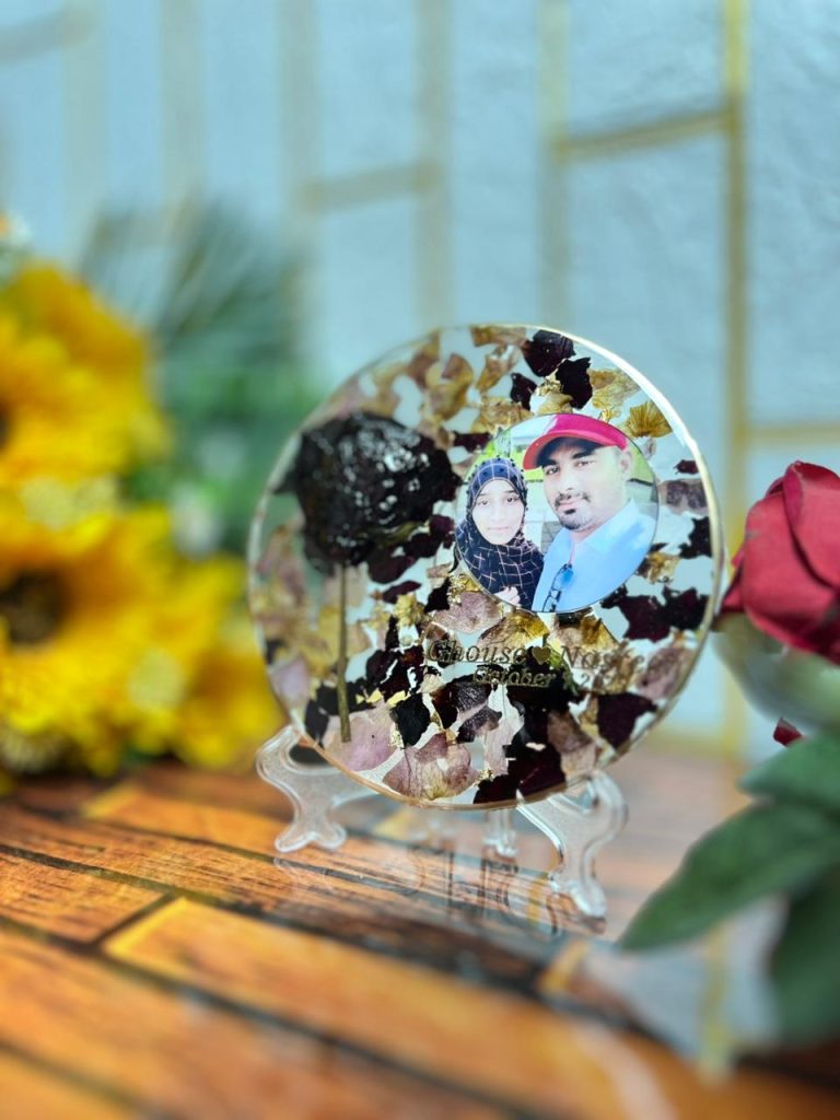 5 Inch Rose Preservation Resin Round Frame