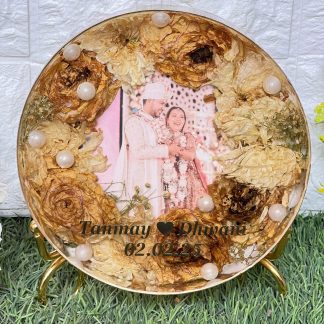 Epoxy Resin Photo Frame with Varmala Preservation – 6 Inch