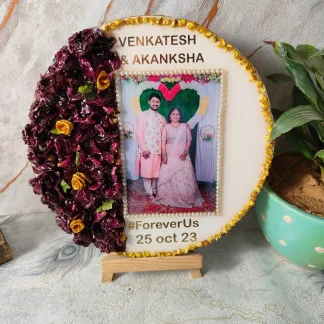 Varmala Preserved Round-Shaped Resin Photo Frame (10 Inch)