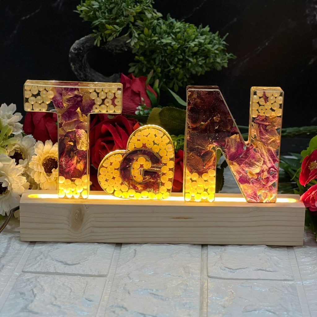 Name Initials Resin LED lamp ( 4 inch )
