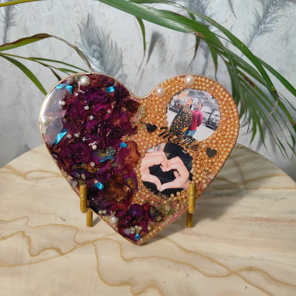 Wedding Varmala Preserved Epoxy Resin Heart Shape Photo Frame (7 Inch)