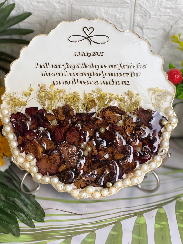 8 Inch Wedding Garland Preserve Resin Frame
