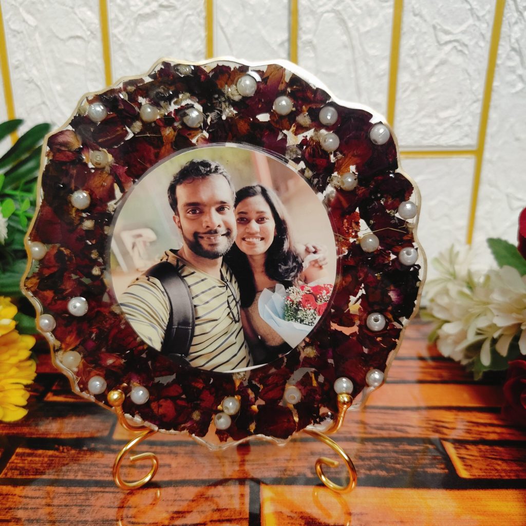 6 Inch Marriage Flowers Preserved Resin Frame