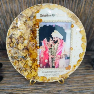 Preserve Varmala in Resin Round Couple Photo Frame (10 Inch)