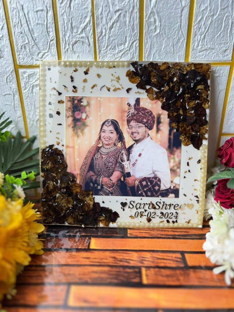 10 Inch Resin Jaimala Preservation Frame For Wedding Memories